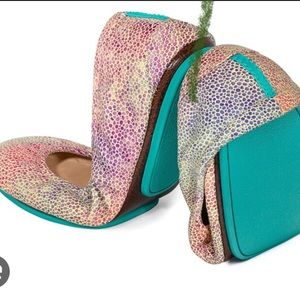 Toscani Tieks